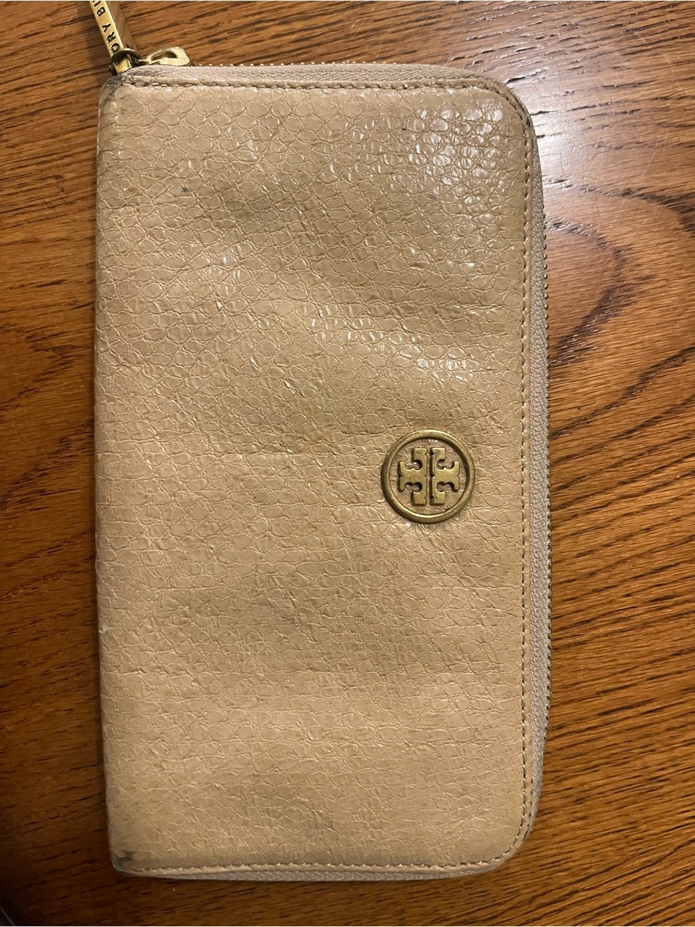 Tory Burch Pebbled Leather Zip Wallet in Light Beige with Gold Logo